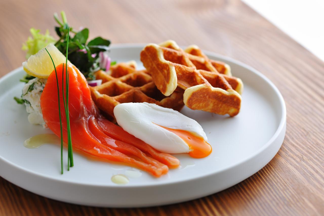 Omo7 Asahikawa By Hoshino Resorts Exteriör bild Salmon and potato waffles